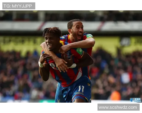 绿茵场上闪耀之星足球男神风采尽展激情时刻