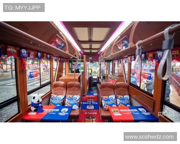 以足球球星为主题的汽车挂件打造热血与荣耀并存的驾乘体验